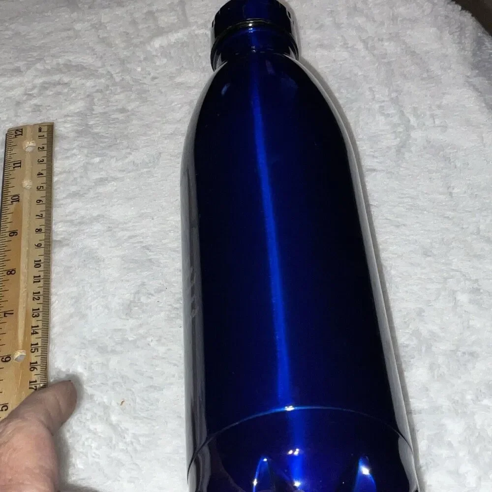 SeaWorld Parks Rescue Double Layered Steel Drink Bottle Holds About 62oz New
